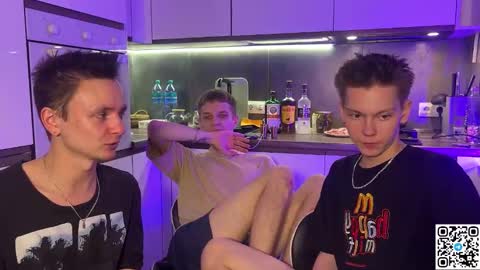 Logan online show from October 19, 10:25 pm