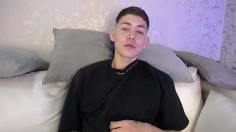 Loganfoster  online show from December 2, 8:29 pm