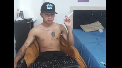 Snapshot of logannthh chatting on October 14, 5:32 am logannthh online show from October 14, 5:32 am
