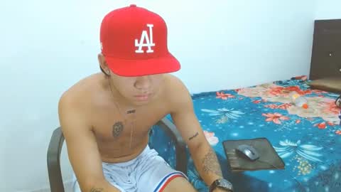 logannthh online show from February 10, 5:27 pm