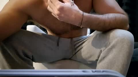  Loirinho Diamante  online show from September 28, 6:22 am