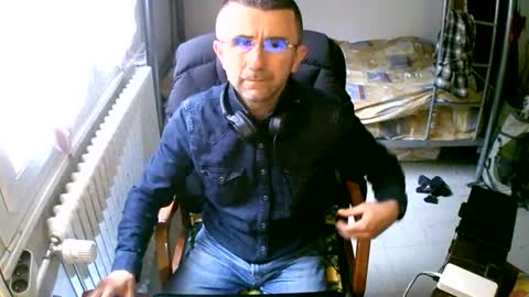 lokoum39 online show from March 12, 9:34 am