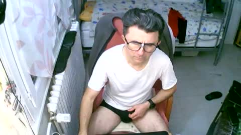 lokoum39 online show from February 18, 7:02 pm