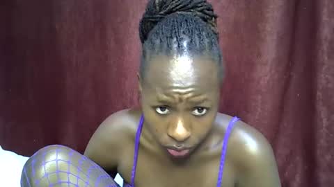 lola_beib online show from May 11, 3:57 am