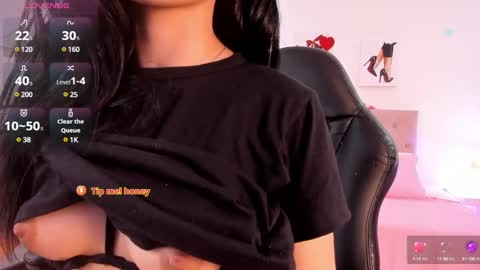 Snapshot of lola_bernard chatting on March 7, 10:24 am lola_bernard online show from March 7, 10:24 am