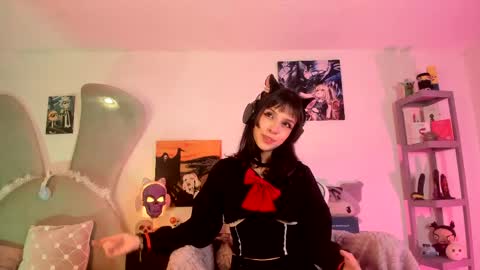 Lola Bunny online show from April 23, 12:02 pm