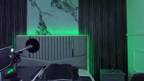 Lola Angel online show from September 18, 11:36 am