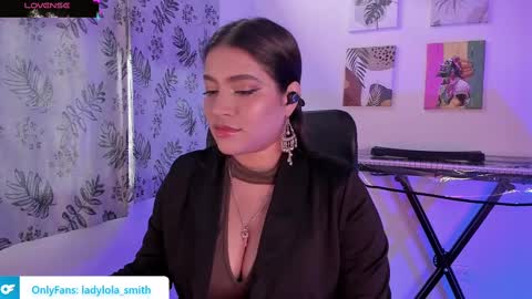 Snapshot of lolaasmith_21 chatting on March 5, 9:04 pm lolaasmith_21 online show from March 5, 9:04 pm