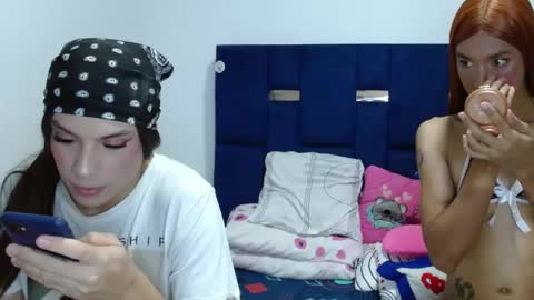 lolabloomx online show from May 30, 2:54 am