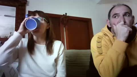 LOLA HUESO y ERIC online show from March 9, 4:00 pm