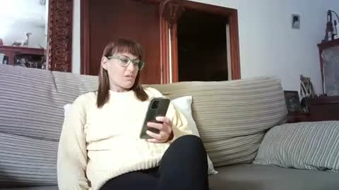 LOLA HUESO y ERIC online show from March 10, 8:50 am