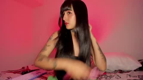 Lola online show from June 13, 4:56 am