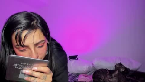 Lola online show from June 15, 6:27 am