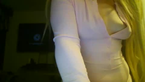 Lola online show from April 16, 8:14 am