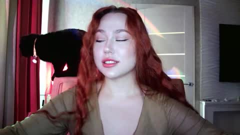 Lola online show from October 3, 11:40 am