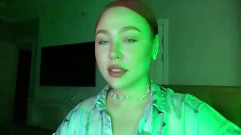 Lola online show from September 14, 1:12 pm