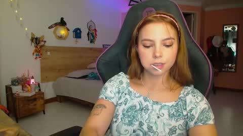 Lola doll online show from February 4, 9:30 pm