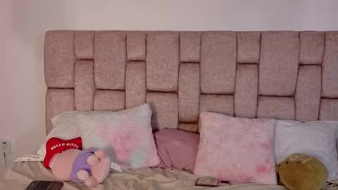 Lola online show from September 23, 12:10 pm