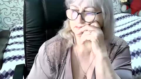 Snapshot of lolkaalyss chatting on March 9, 9:25 pm LolkaAlyss online show from March 9, 9:25 pm