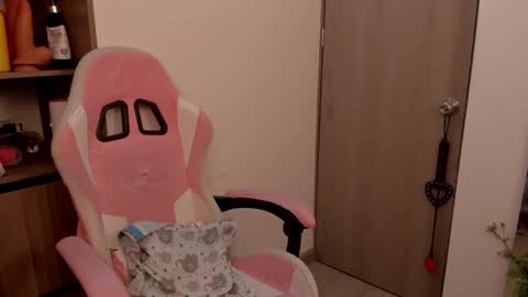 Lolly  online show from March 3, 3:41 am