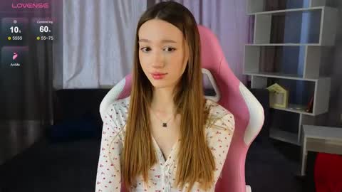 Snapshot of lolly_monica chatting on March 4, 8:46 am Monica online show from March 4, 8:46 am