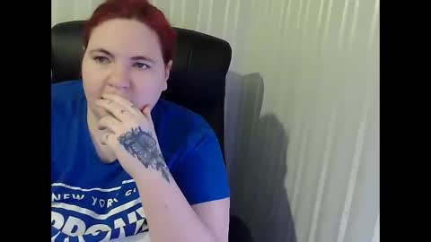 LollyNomelty online show from January 11, 9:21 pm