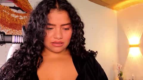 Snapshot of loly_marce chatting on February 24, 8:25 pm loly_marce online show from February 24, 8:25 pm