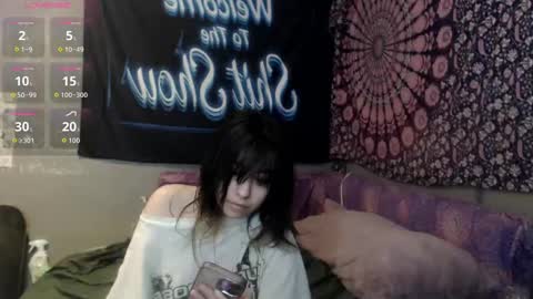 Snapshot of londonray chatting on October 2, 6:01 am londonray online show from October 2, 6:01 am