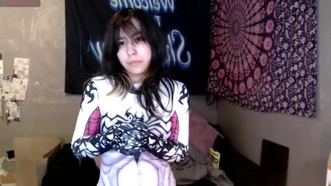 Snapshot of londonray chatting on October 9, 6:41 am londonray online show from October 9, 6:41 am