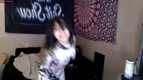 londonray online show from November 1, 9:52 am