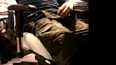 Snapshot of lonelypumabreizh chatting on October 10, 7:03 am Pumabreizh online show from October 10, 7:03 am