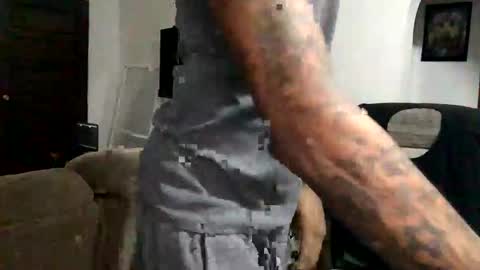 longshaft_ online show from November 13, 1:25 pm