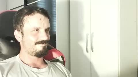 Lucas online show from February 5, 1:11 pm