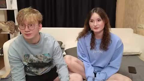 Jean and Isa right couple Mark and Eva left couple online show from February 12, 11:18 am