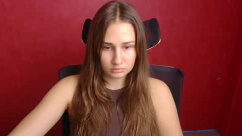 Snapshot of lora_kisses chatting on September 20, 5:43 am Lora online show from September 20, 5:43 am