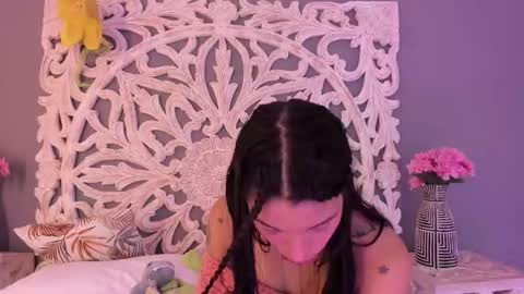 loraineblake online show from February 11, 1:48 pm