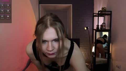 Avery online show from April 12, 9:19 pm