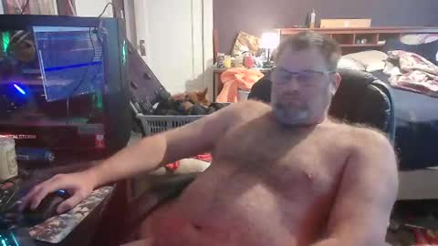 Snapshot of lordimaran chatting on October 3, 11:40 am lordimarans room online show from October 3, 11:40 am