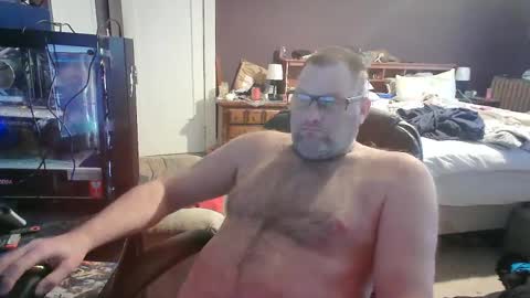 Snapshot of lordimaran chatting on March 1, 12:45 pm lordimarans room online show from March 1, 12:45 pm