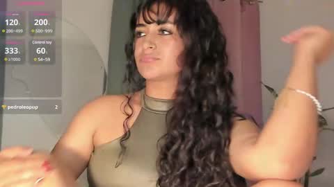 Snapshot of lore_rey chatting on March 4, 2:38 am lore_rey online show from March 4, 2:38 am