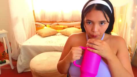 loreanis online show from October 21, 8:34 pm