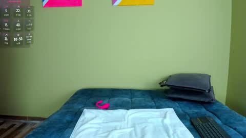 Loren Grey online show from September 26, 8:50 pm