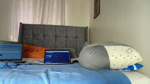 LORELAH online show from December 5, 9:30 am