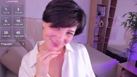Snapshot of loren_daze chatting on October 17, 2:10 pm Loren online show from October 17, 2:10 pm