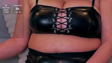 Lorenne Mays online show from March 19, 12:49 am