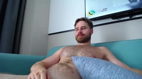 Lorenz online show from February 22, 6:28 am