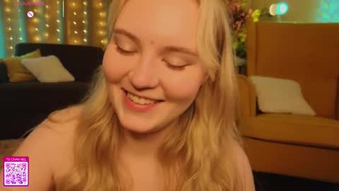 Snapshot of lorettacarnley chatting on September 26, 9:23 pm Alice online show from September 26, 9:23 pm