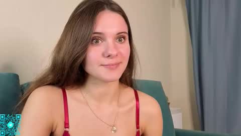 Chloe for Fan BlackHole online show from September 20, 6:33 pm