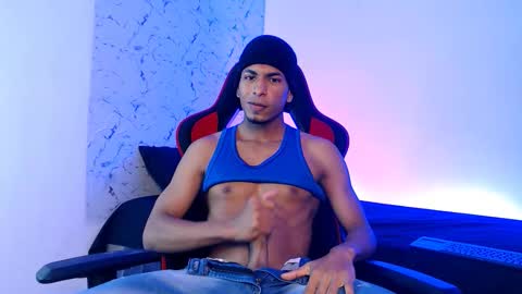 Lorian Vikel  online show from November 16, 10:01 pm