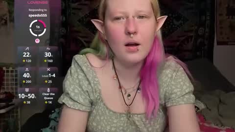 Lori Critter online show from May 9, 1:22 am